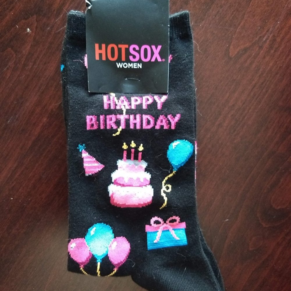3/$25 hot sox happy birthday NWT